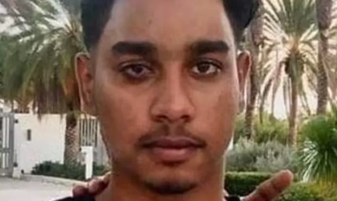 Deux garçons de 13 ans condamnés à de la prison pour meurtre à la machette